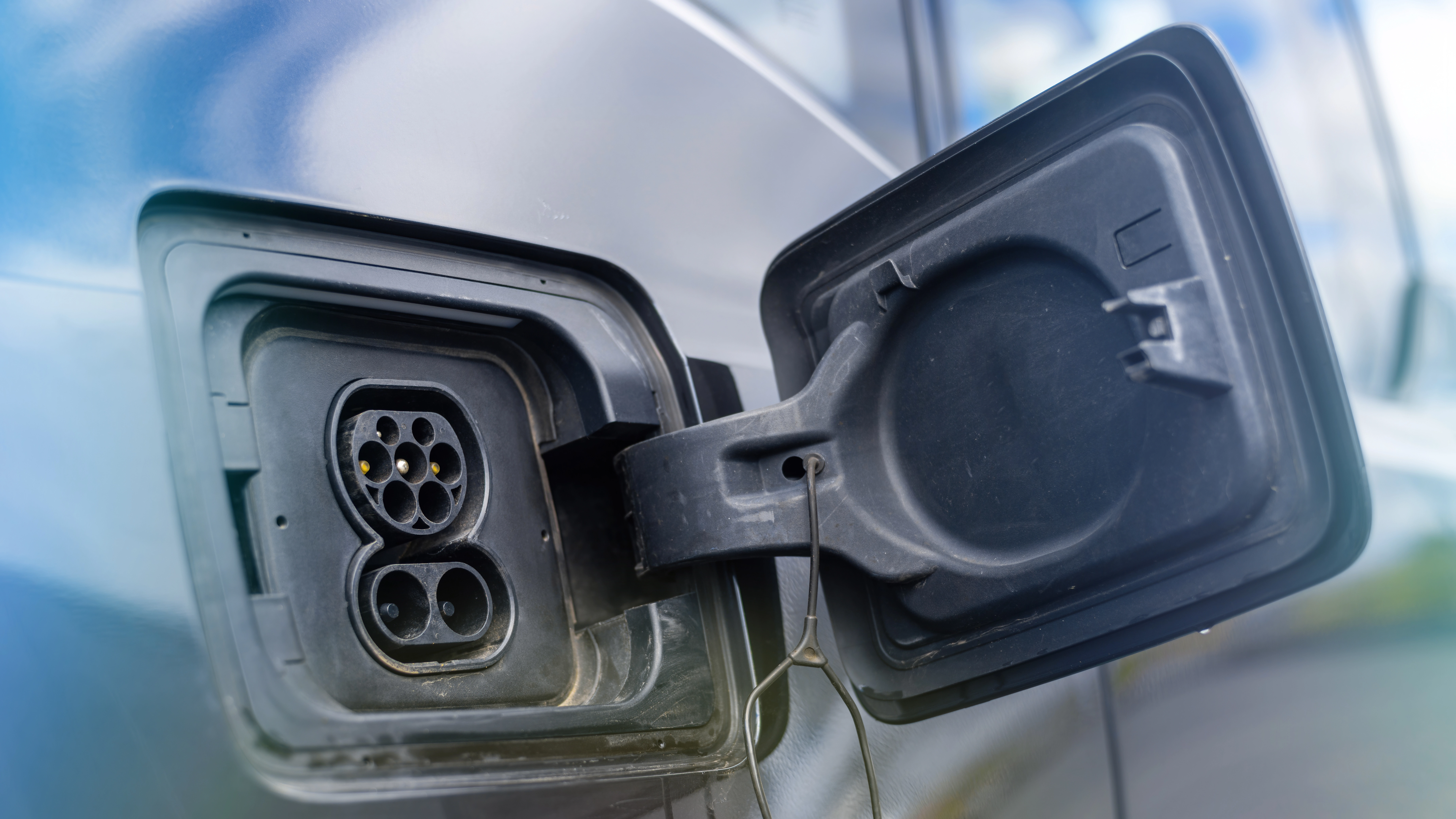 ¿Cuánto dura la batería de un coche eléctrico? Un estudio analiza más de 500.000 pruebas